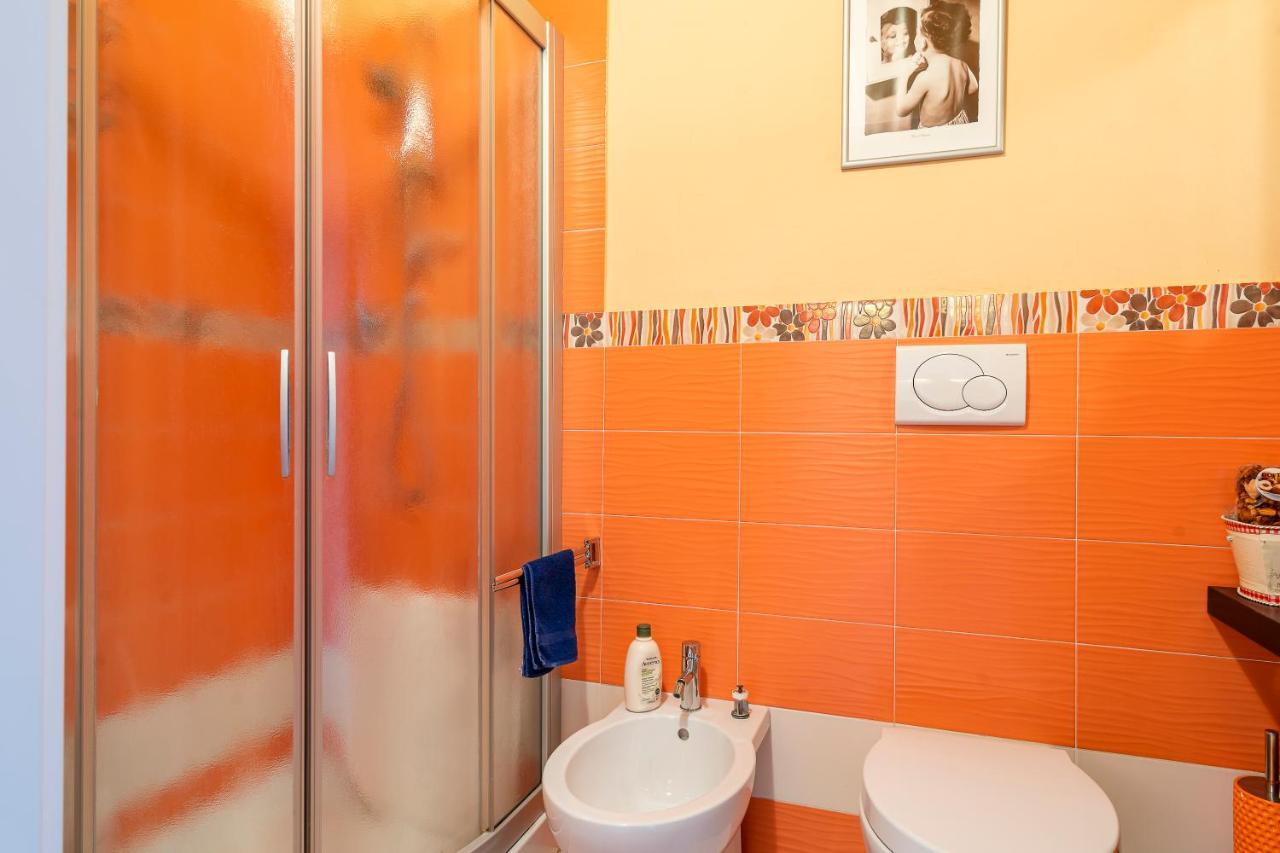 Piazza Sforzini Cozy Apartment Near The Sea! Ливорно Экстерьер фото